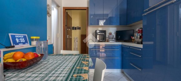 3-salle Appartement à Marnate, Italy No. 7334 6