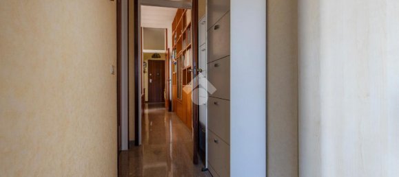 3-salle Appartement à Marnate, Italy No. 7334 23