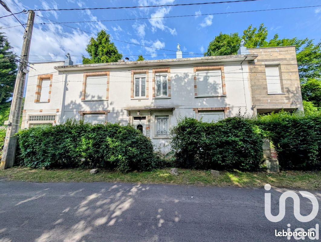 3 bedrooms House in Parmain, France No. 286032