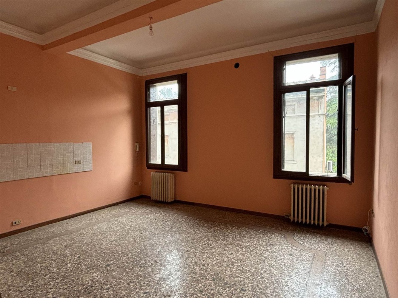 3-salle Appartement à Lendinara, Italy No. 66533