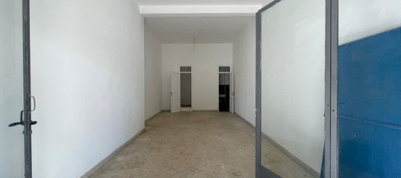 50m² Commercial property in Palermo, Italy No. 289383 2