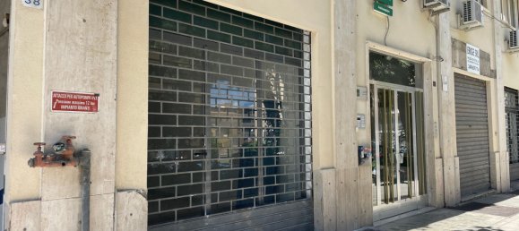 50m² Commercial property in Palermo, Italy No. 289383 6