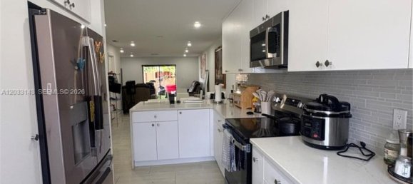 2 dormitorios dúplex en alquiler en Miami, Miami-Dade, Florida, USA № 614972 21