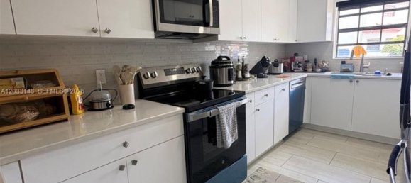 2 dormitorios dúplex en alquiler en Miami, Miami-Dade, Florida, USA № 614972 19