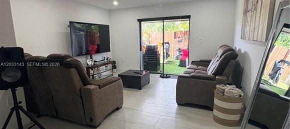2 dormitorios dúplex en alquiler en Miami, Miami-Dade, Florida, USA № 614972 16