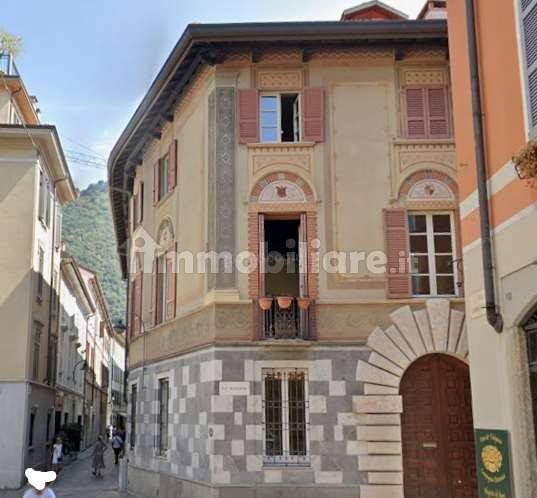 Apartamento de 3 habitaciónes en Como, Italy No. 361534