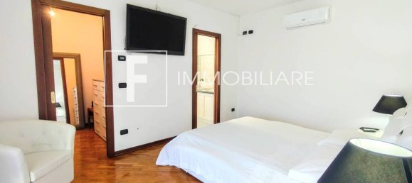 3 bedrooms Villa in Jesolo, Italy No. 259308 20