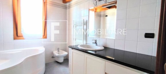 3 bedrooms Villa in Jesolo, Italy No. 259308 46