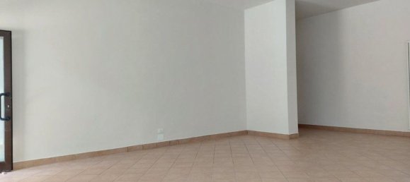 62m² Commercial property in Venice, Italy No. 161831 12