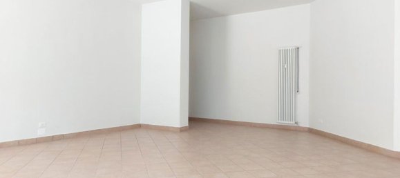 62m² Commercial property in Venice, Italy No. 161831 13