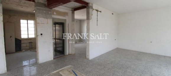 Oficina en Birkirkara, Malta 300 m² No. 11769 2