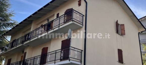 2 bedrooms Apartment in Ventasso, Italy No. 287367 2
