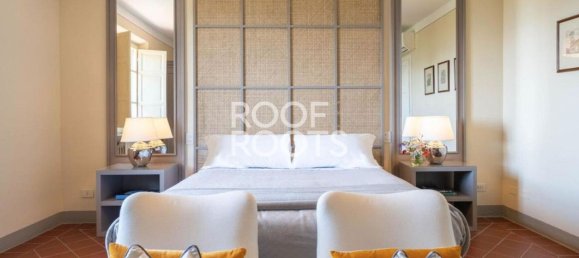 20 rooms Villa in Lucca, Italy No. 50825 9