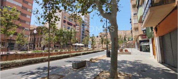 Propiedad comercial en Alicante, Spain 97 m² No. 150375 19