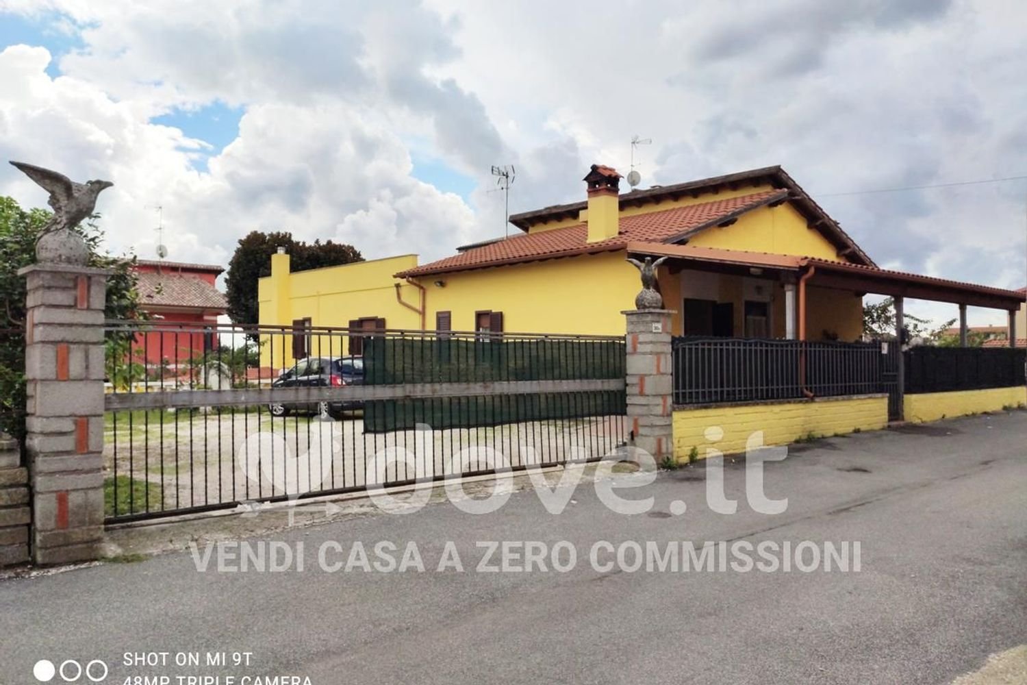 6 rooms House in Lariano, Italy No. 123276