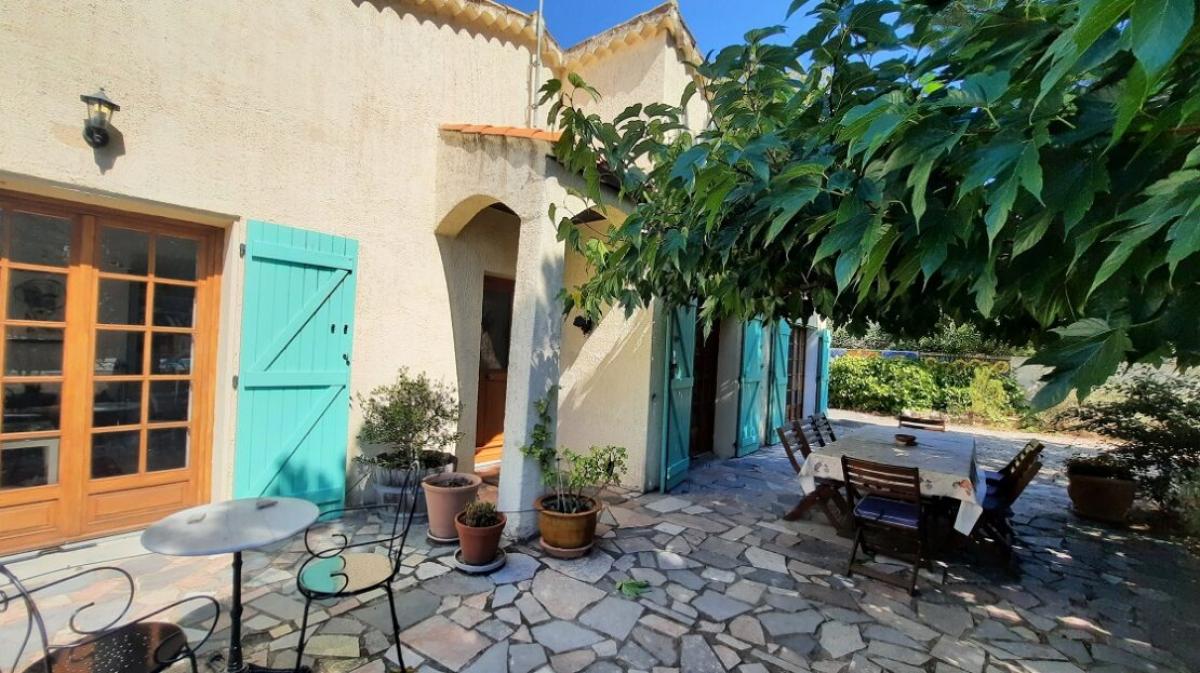 4 bedrooms House in Laurens, France No. 17085