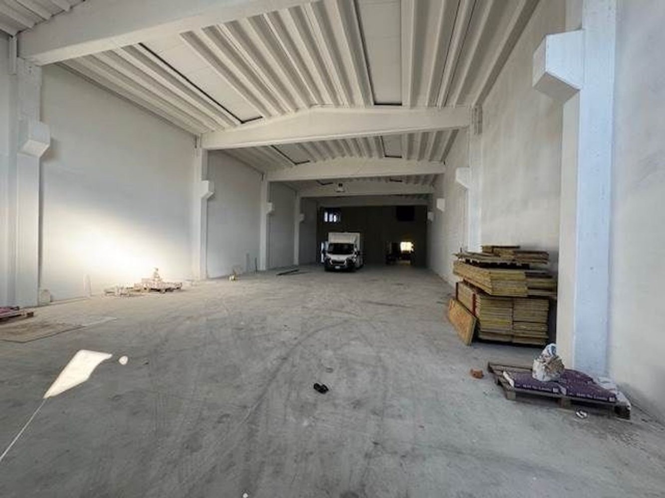 Lagerhaus in Zibido San Giacomo, Italy 1100m², Nr. 220957