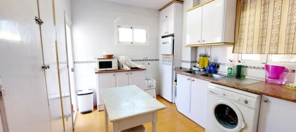 5 bedrooms Apartment in Fuengirola, Spain No. 185290 2