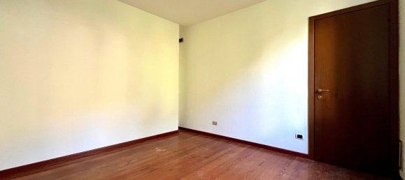 3-salle Appartement à Asso, Italy No. 141104 23