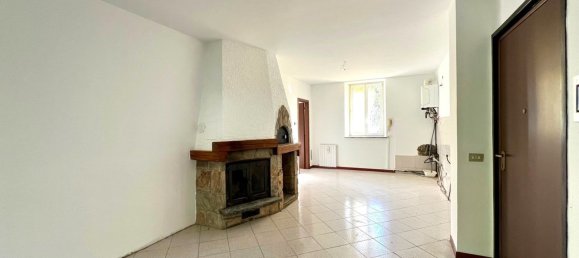 3-salle Appartement à Asso, Italy No. 141104 4