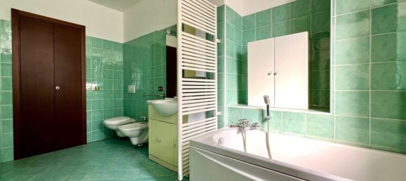 3-salle Appartement à Asso, Italy No. 141104 17