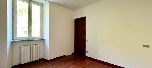 3-salle Appartement à Asso, Italy No. 141104 22