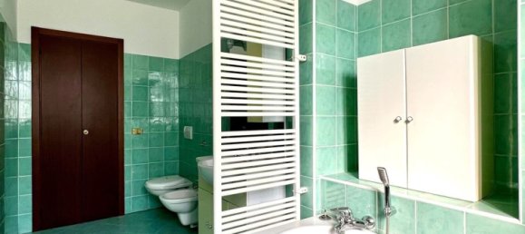 3-salle Appartement à Asso, Italy No. 141104 18