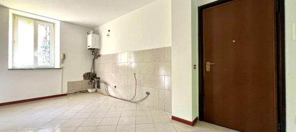 3-salle Appartement à Asso, Italy No. 141104 10