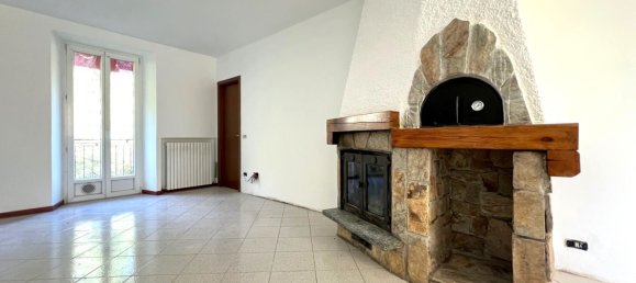 3-salle Appartement à Asso, Italy No. 141104 8
