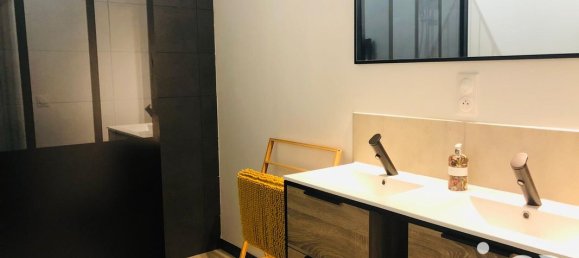 Apartamento de 2 dormitorios en Montlucon, France No. 201391 11