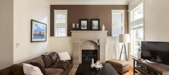 4 bedrooms House in British Columbia, Canada No. 1203 7