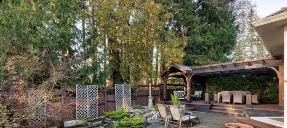 4 bedrooms House in British Columbia, Canada No. 1203 10