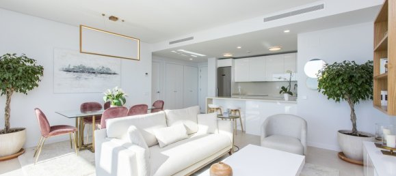 4 bedrooms Apartment in Fuengirola, Spain No. 9967 2