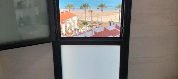 4 Schlafzimmer Wohnung in El Campello, Spain, Nr. 64807 3