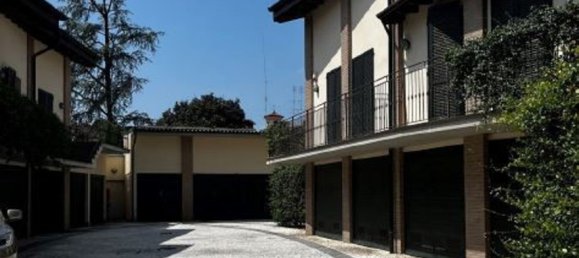 3-salle Appartement à Nerviano, Italy No. 7902 3