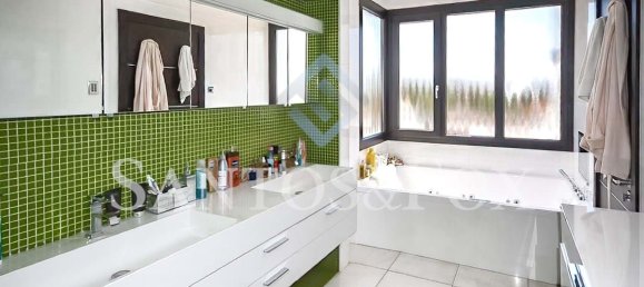 Villa de 4 dormitorios en Marbella, Spain No. 82243 13