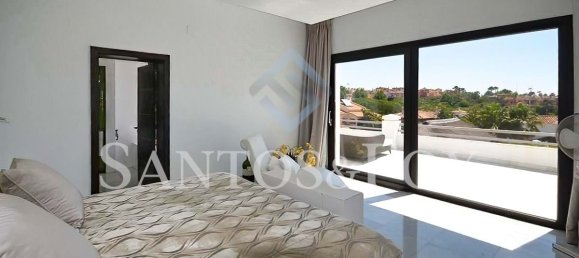 Villa de 4 dormitorios en Marbella, Spain No. 82243 8