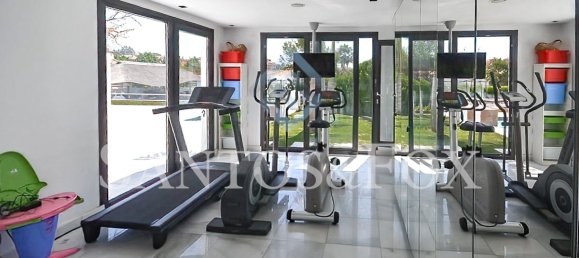 Villa de 4 dormitorios en Marbella, Spain No. 82243 19