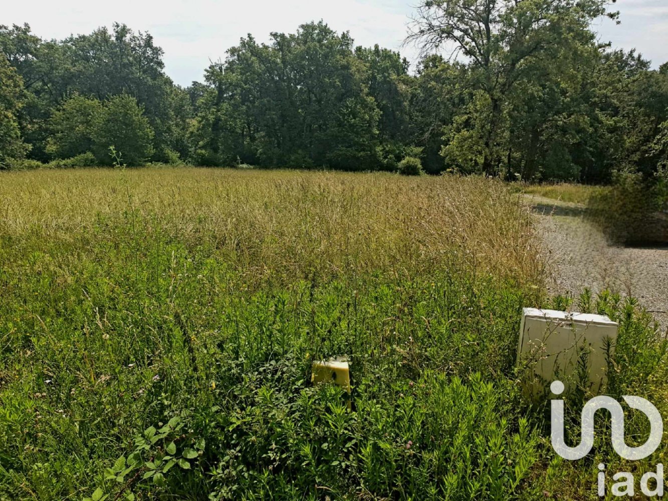 Земельный участок 1130м² в Сен-Жюньен, Франция № 66979