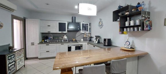 3 rooms Villa in Torre del Greco, Italy No. 6559 3