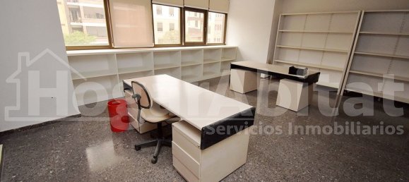 Escritório em Castellon de la Plana, Spain 139 m² N.º 106094 2