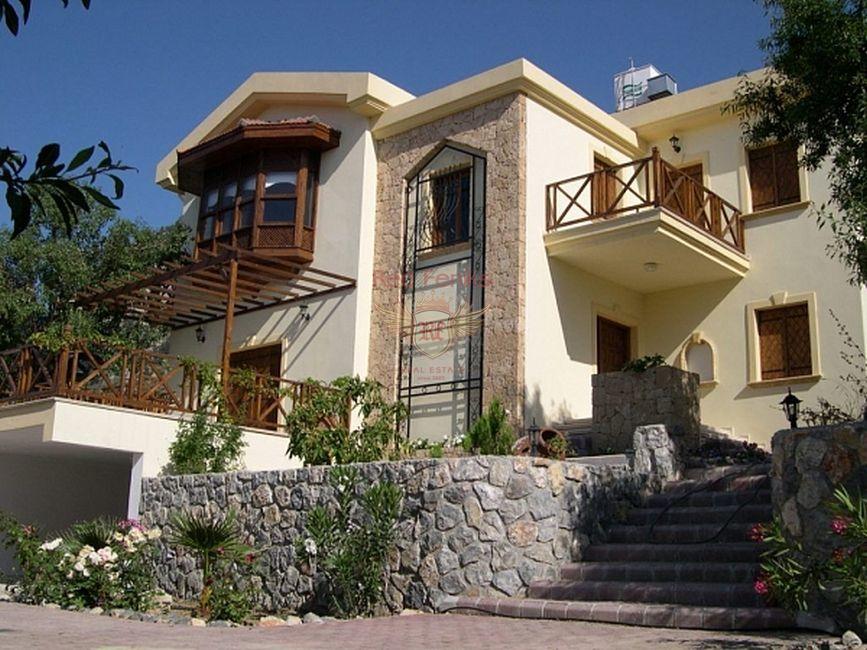 3 bedrooms Villa in Girne, Northern Cyprus No. 8938