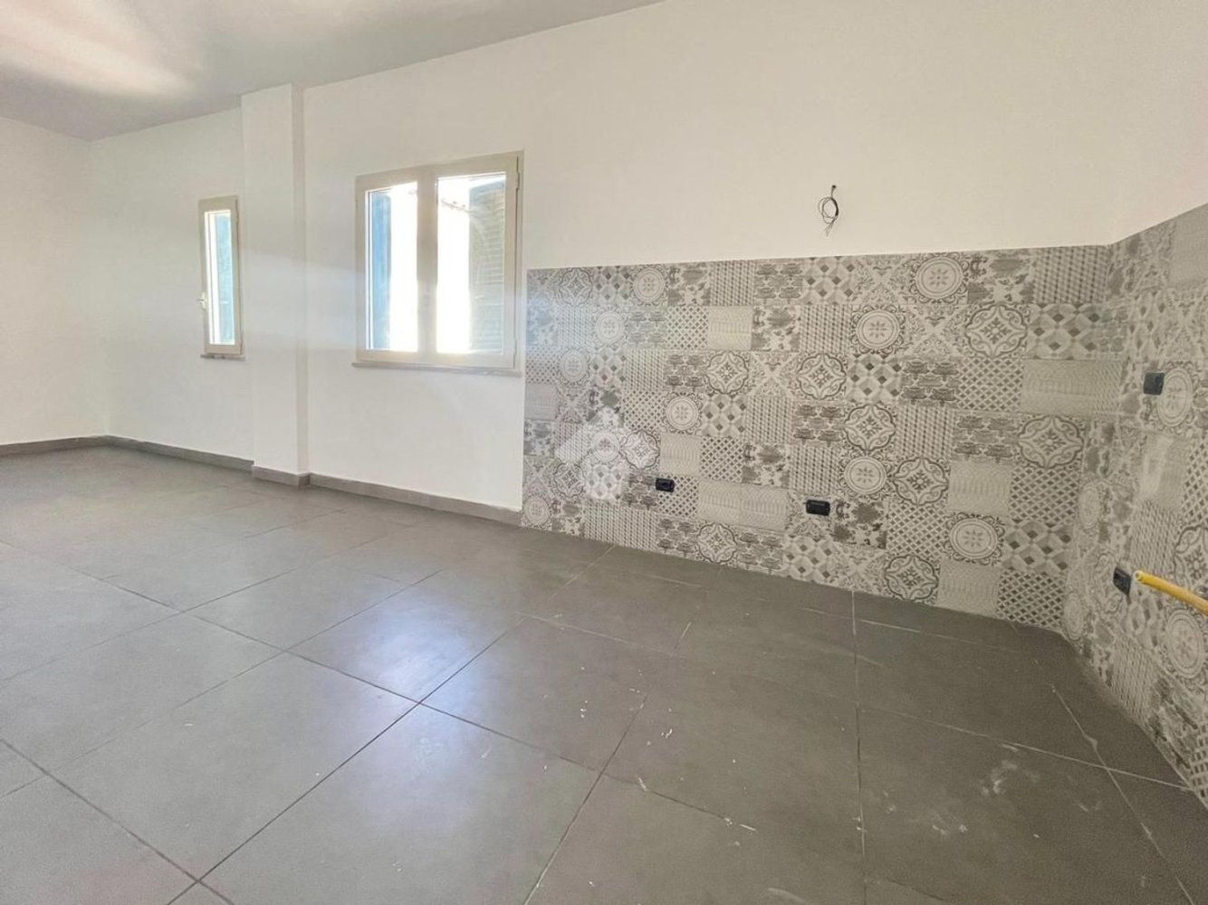 3 rooms Apartment in Calvizzano, Italy No. 80277