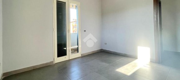 3 rooms Apartment in Calvizzano, Italy No. 80277 6