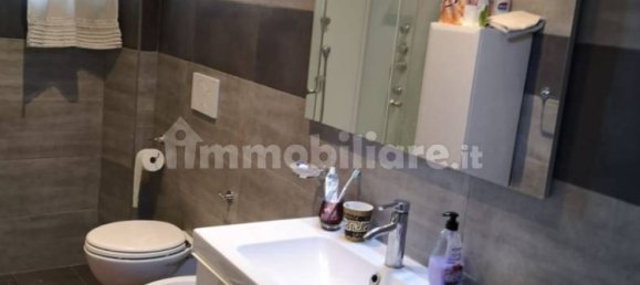 2 bedrooms Apartment in Turin, Italy No. 318321 9