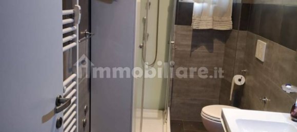 2 bedrooms Apartment in Turin, Italy No. 318321 8