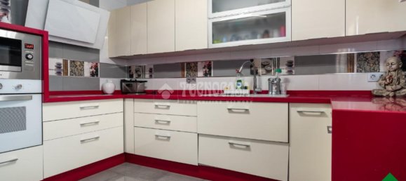 Дом с 3 комнатами в Санта-Фе, Испания № 144963 9