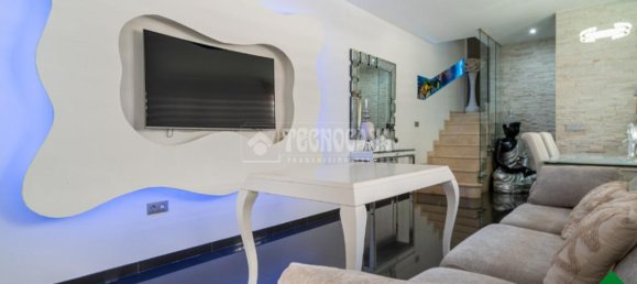 Дом с 3 комнатами в Санта-Фе, Испания № 144963 4