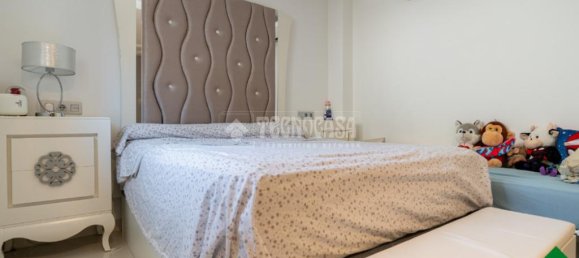 Дом с 3 комнатами в Санта-Фе, Испания № 144963 19