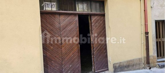 2 bedrooms House in Enna, Italy No. 33811 2